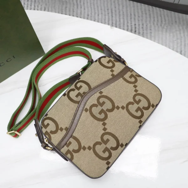 Model: 675891 Size: 25.5X20X6