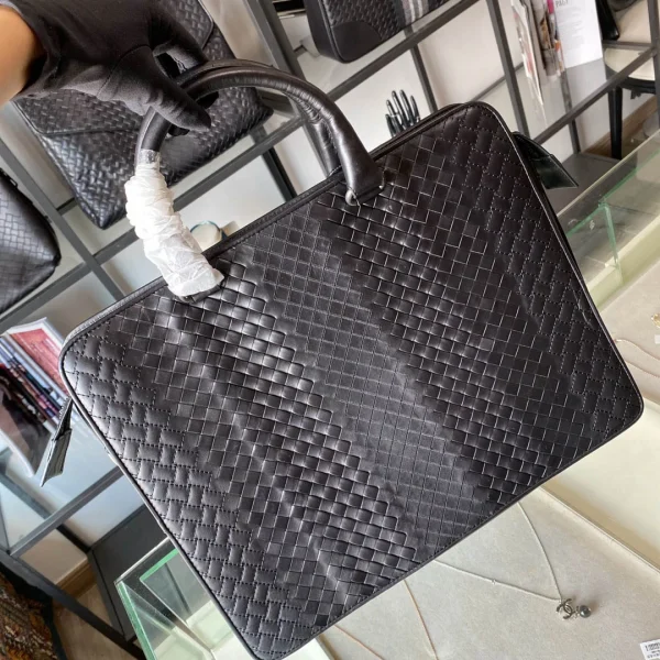 BV Briefcase Size:38cm