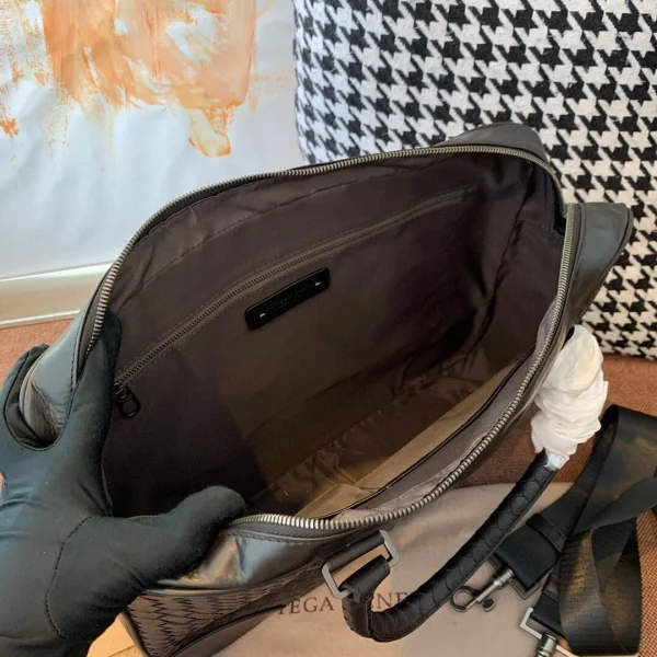 BV Briefcase Size: 40cm 98052