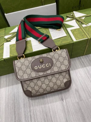 Model: 501050 Size: 22*16.5*4cm