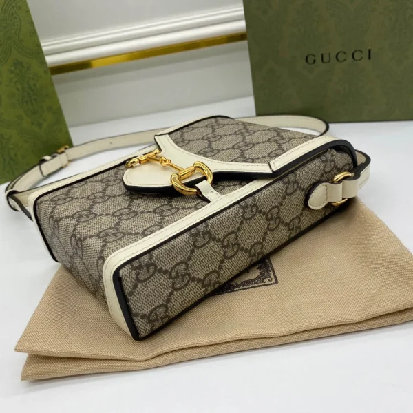 Model: 625615 Size: W11.5xH17xD4cm