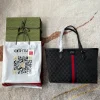 Balenciaga Model 680125 Size: 38*28*14