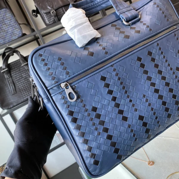 BV Briefcase Size: 36cm 98028 Blue