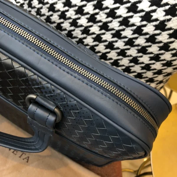 BV Briefcase Size: 38cm Blue
