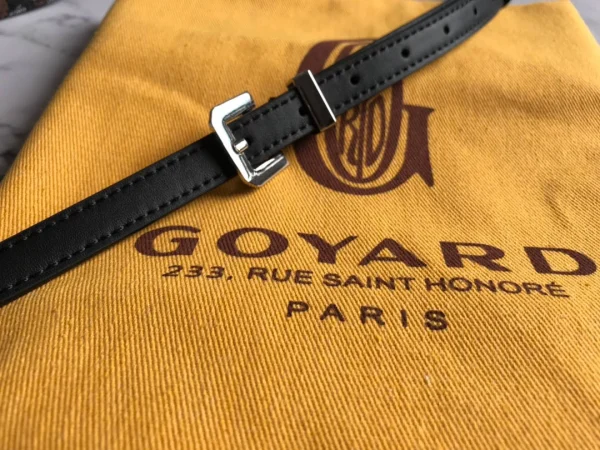 Belvdre Single Strip Messenger Bag Model: GY020198 Size: 21*16cm
