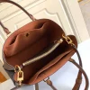 Louis Vuitton Size: 34.0 x 24.0 x 13.0 cm