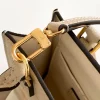 Louis Vuitton Size: 14.0 x 17.0 x 5.0 cm