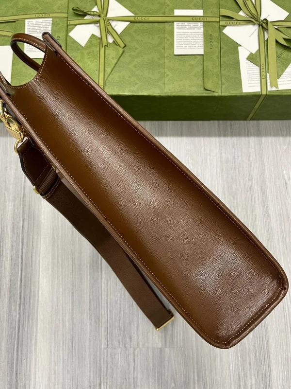 Model: 674155 Size: 36x38.5x12cm