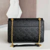 Louis Vuitton Size: 25.0 x 17.0 x 9.5 cm