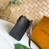 Louis Vuitton Size: 25 x 19 x 11.5 cm