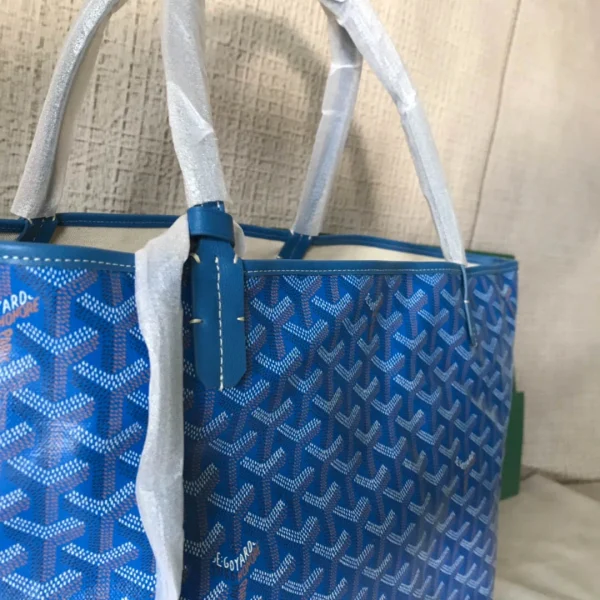 Goyard size:22*7*18cm