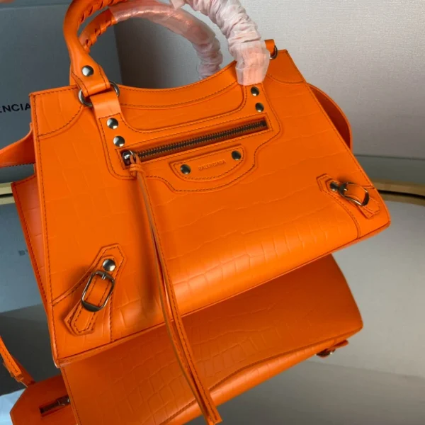 Balenciag* Neo Classic biker bag Size: 25*33*13*20cm