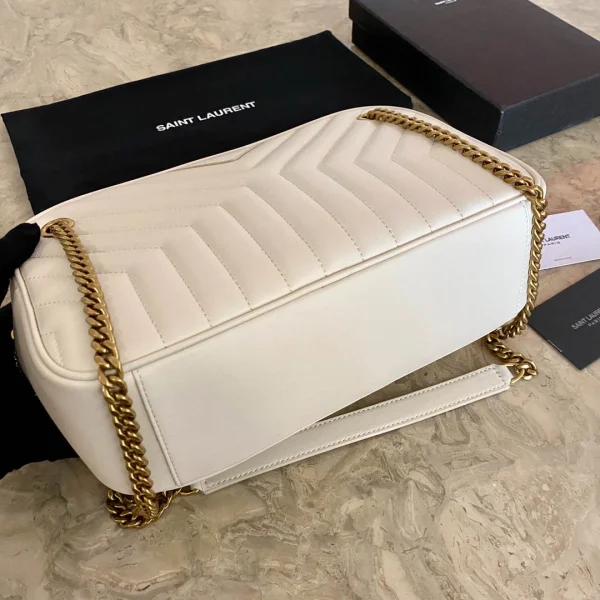 Saint Laurent Shoulder slant model bag Size: 28x17x8.5cm Code: 671691
