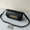 Gossip bag crossbody size: 23.5x12.4x10.4cm
