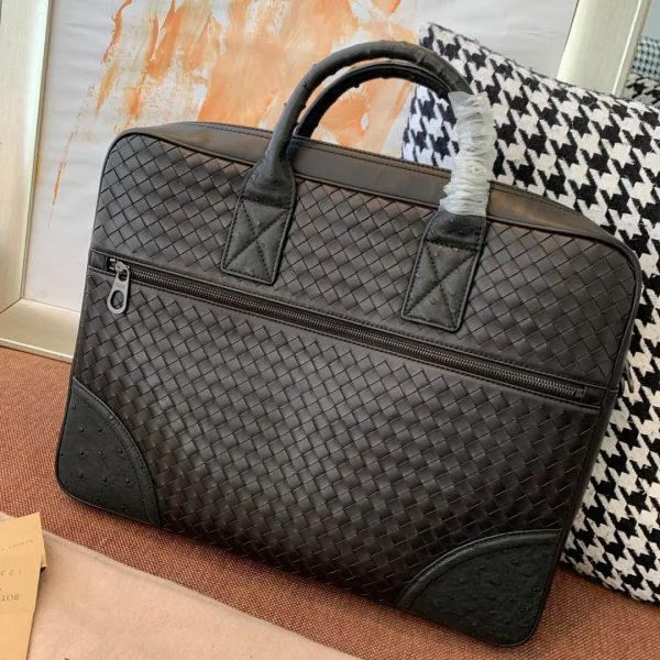BV Briefcase Size: 42cm 31010