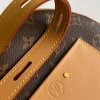 Autumn/Winter Collection size: 20 x 22.5 x 8 cm