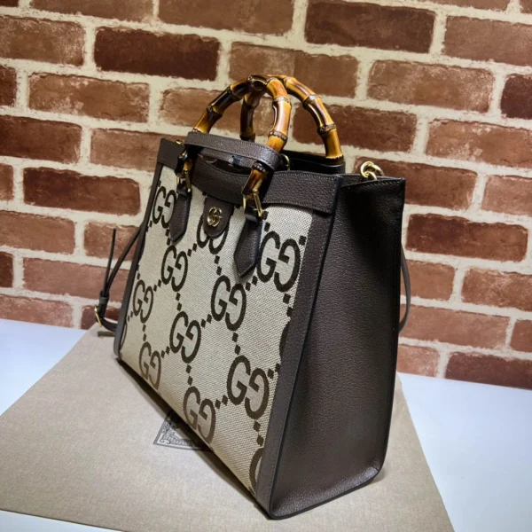 Model: 655658 Size: 35x30x14cm
