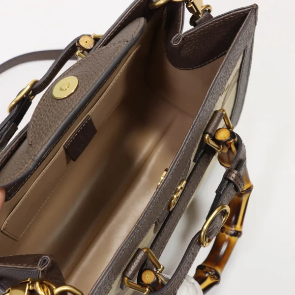 Model: 660195 Size: 27x24x11cm