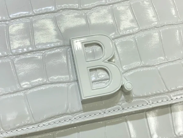 Balenciaga Model: LG-10702