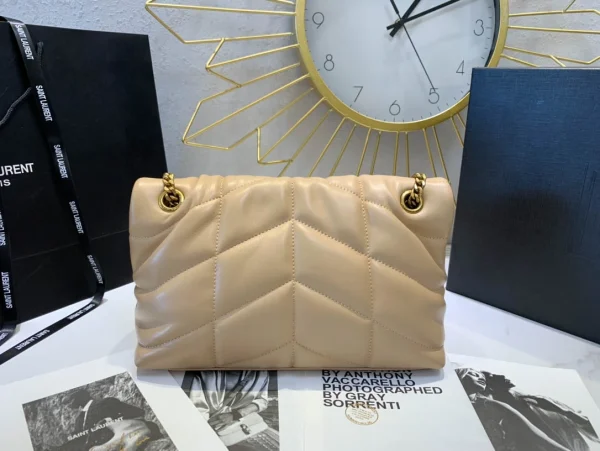 Lambskin bag Size:29x17x11cm Model:577476