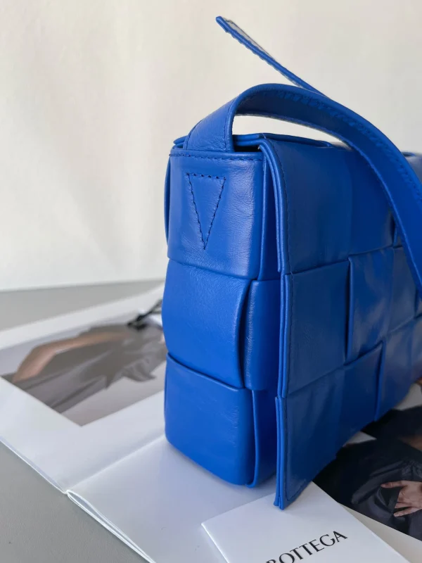BV Cassette bag Size: 23x15cm 667298
