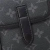 Louis Vuitton Model: 69404 Size: 15x17x8cm