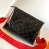 Louis Vuitton Size: 26 x 20 x 12 cm