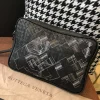 BV Briefcase Size: 37cm Black