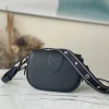 Louis Vuitton Size: 21 x 15 x 6.5 cm