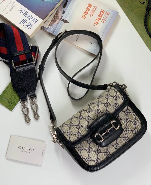 Model: 658574 Size: 20.5X14.5X5.5cm