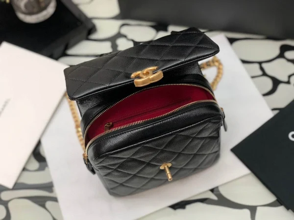 Black Vintage Backpack Size:20x19x8cm