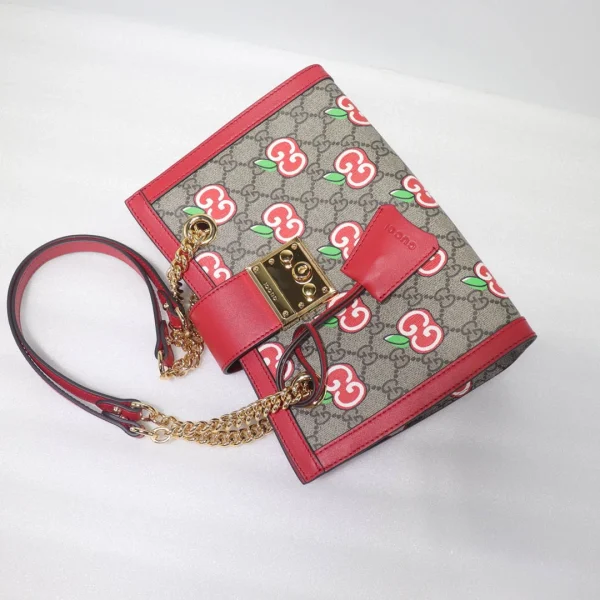 Model: 498156 Size: W26xH18xD10cm