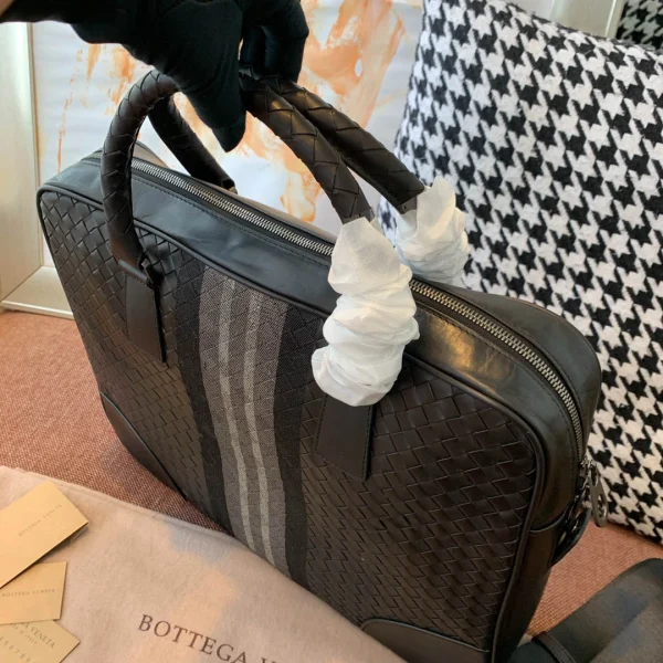 BV Briefcase Size: 40cm 98052