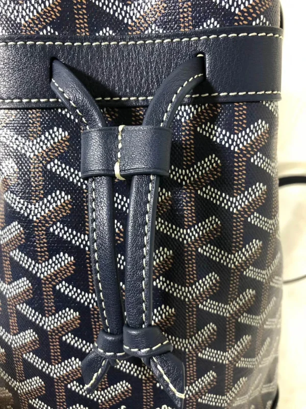 Goyard Shoulder Bucket Bag Size: 17.5*15*23cm