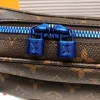 Louis Vuitton Crossbody Messenger Bag Model: M43843 Size: 25x18x5cm