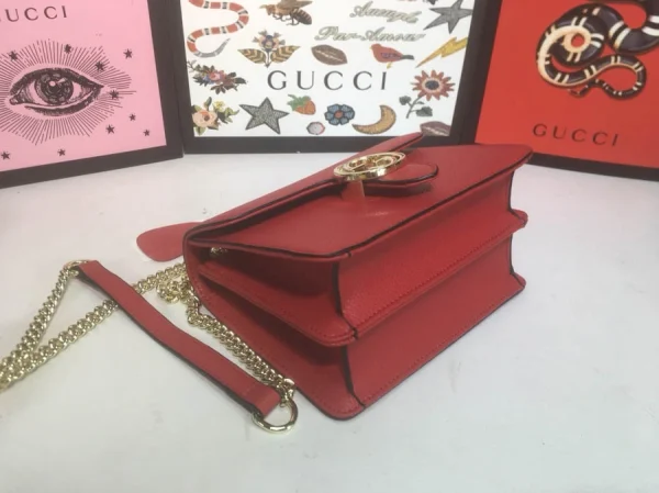 Model:510304 Size: 20x15x7.5cm