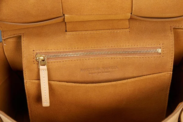 BV Bottega Veneta Arco33 Collection Bag Size: 33x21cm