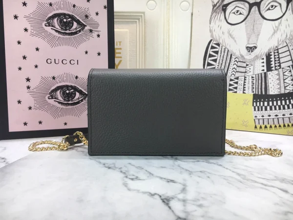 Model: 499808 Size: 20*12*6cm