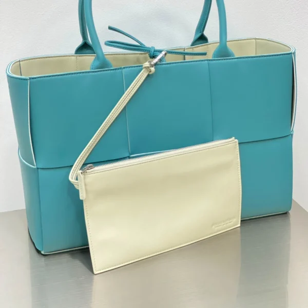 BV ARCO TOTE bag Size:38x25 609175