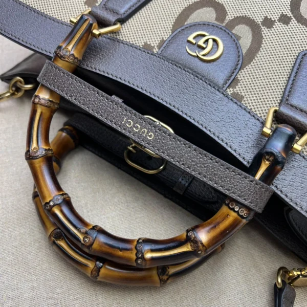 Model: 655658 Size: 35x30x14cm