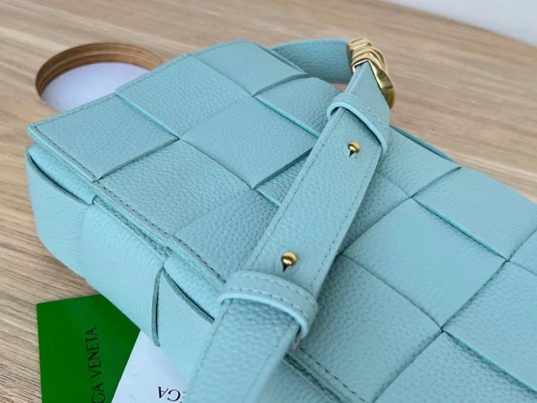 B.V Lychee print bag Size: 23x15cm 666870