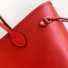 Louis Vuitton Size: 32x29x17cm