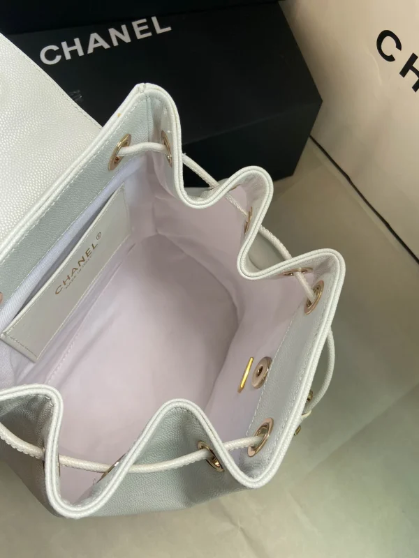 Backpack size: 19*20*12cm Model number: AS3530