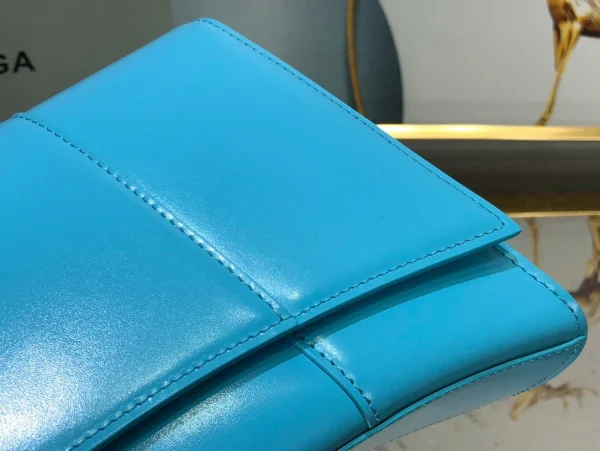 Balenciaga Model: DG-1007 Size: 6*15*35cm
