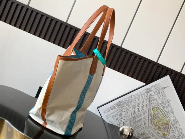 Belharra Beach Bag Size: 35cmx22.5cmx60cm