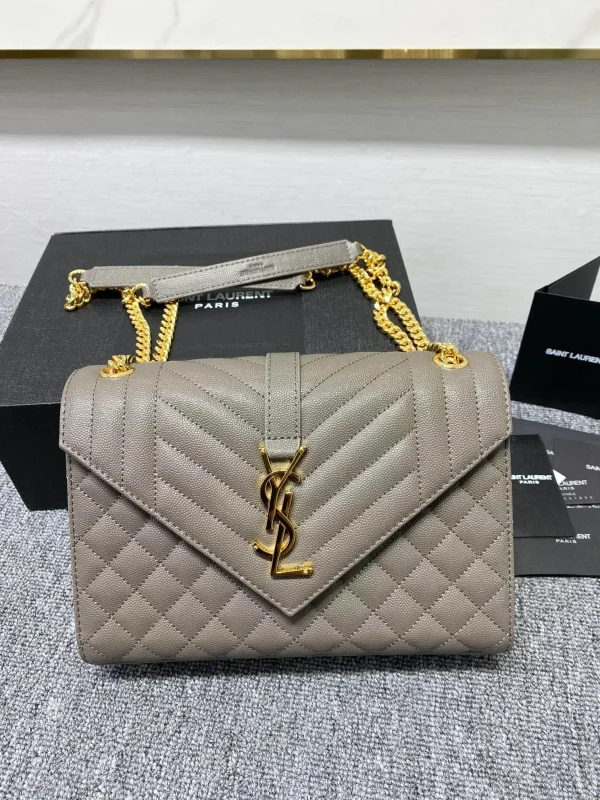 Saint Laurent Messenger Bag Size: 24x17.5x6 Code: 392739