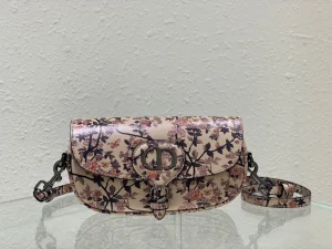 Bobby East-West bag Size 22cmx13x5