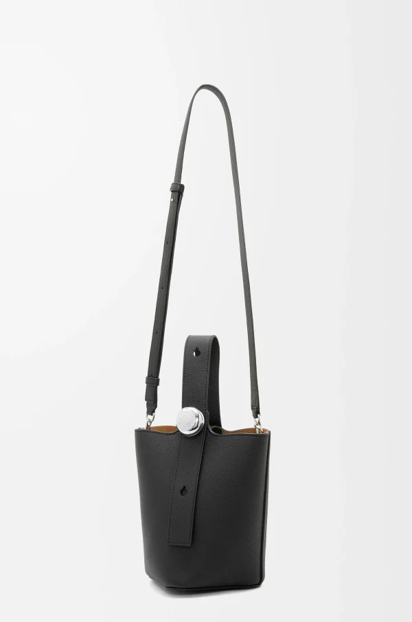 Loewe Pebble Bucket Size : 16*16*19.5cm