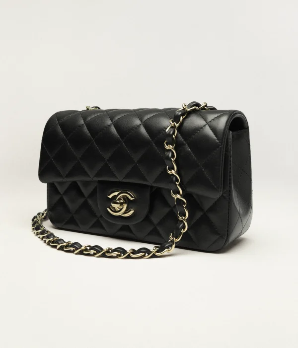 CHANEL SIZE : 12 x 20 x 6 cm