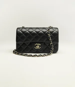 CHANEL SIZE : 12 x 20 x 6 cm